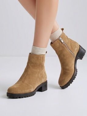 Urban Outfitters Lavorazione Artigiana Women's Brown Suede Ankle Boots Size 7‎